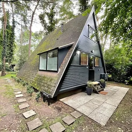 Cozy Warm In Wooden Nature Near Maastricht-gothamette House Horská chata Lanaken